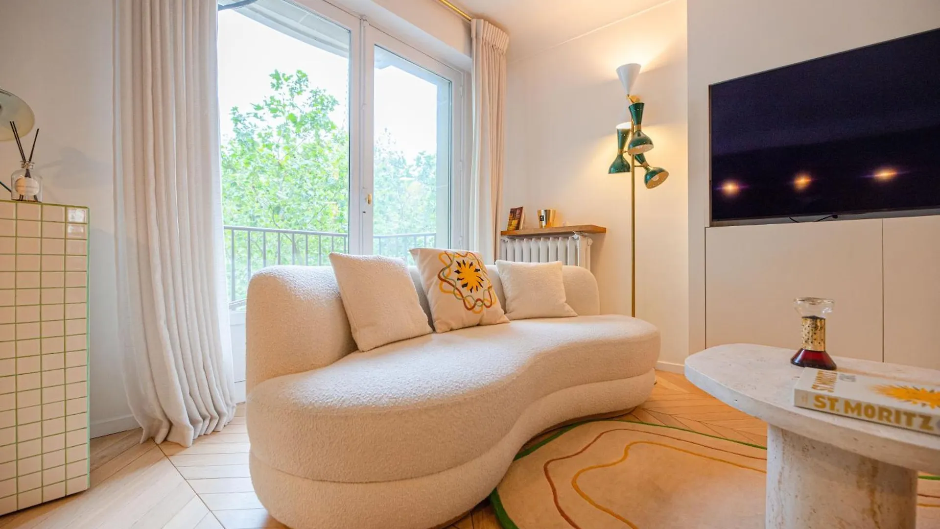 Luxury Flat Eiffel Tower View Apartment Paris France